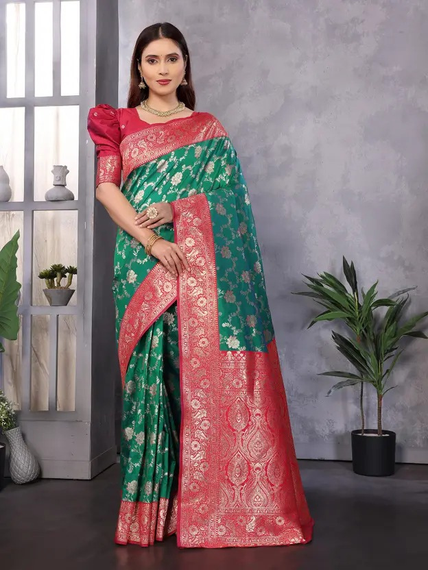 Woven Banarasi Silk Blend Saree - Image 4